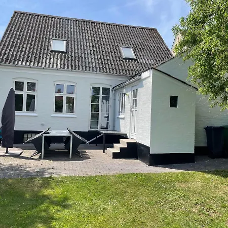 Charming House In The Old Town - Renovated, Wifi, Garden